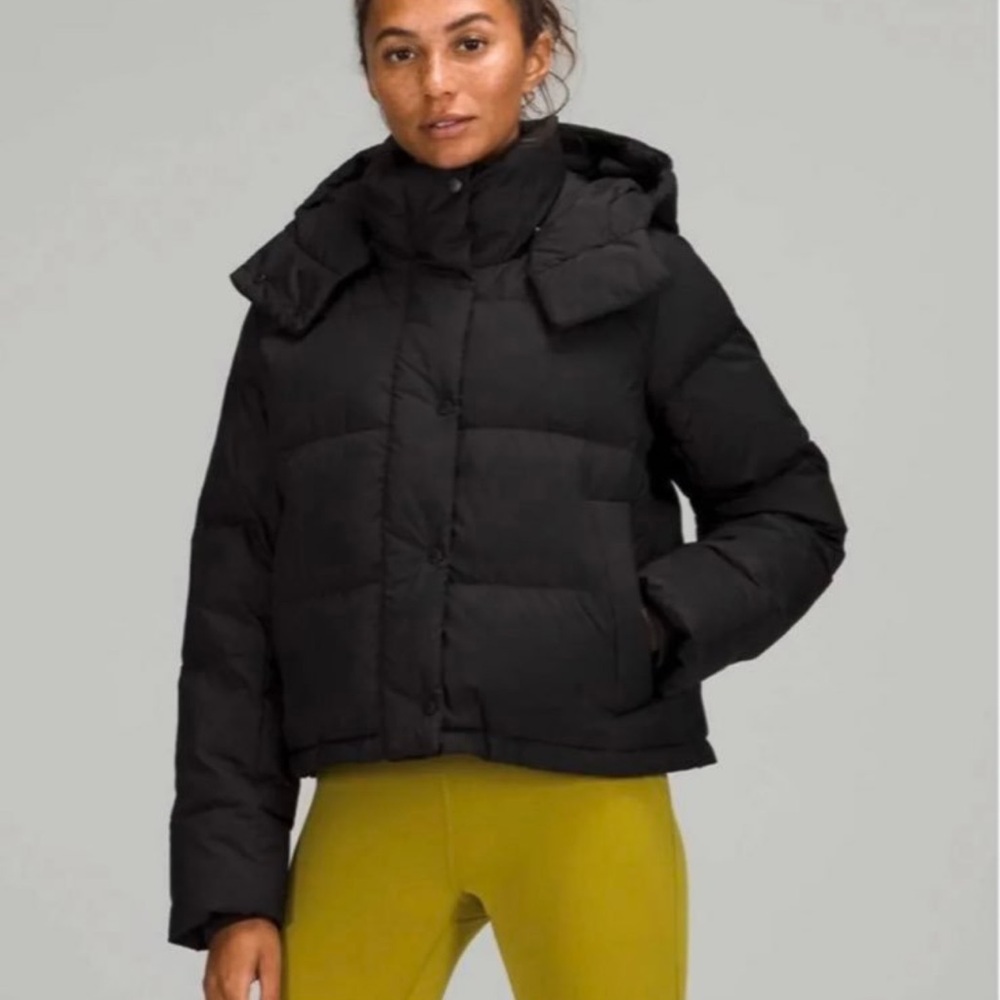 Lululemon Women's Black Puffer Jacket